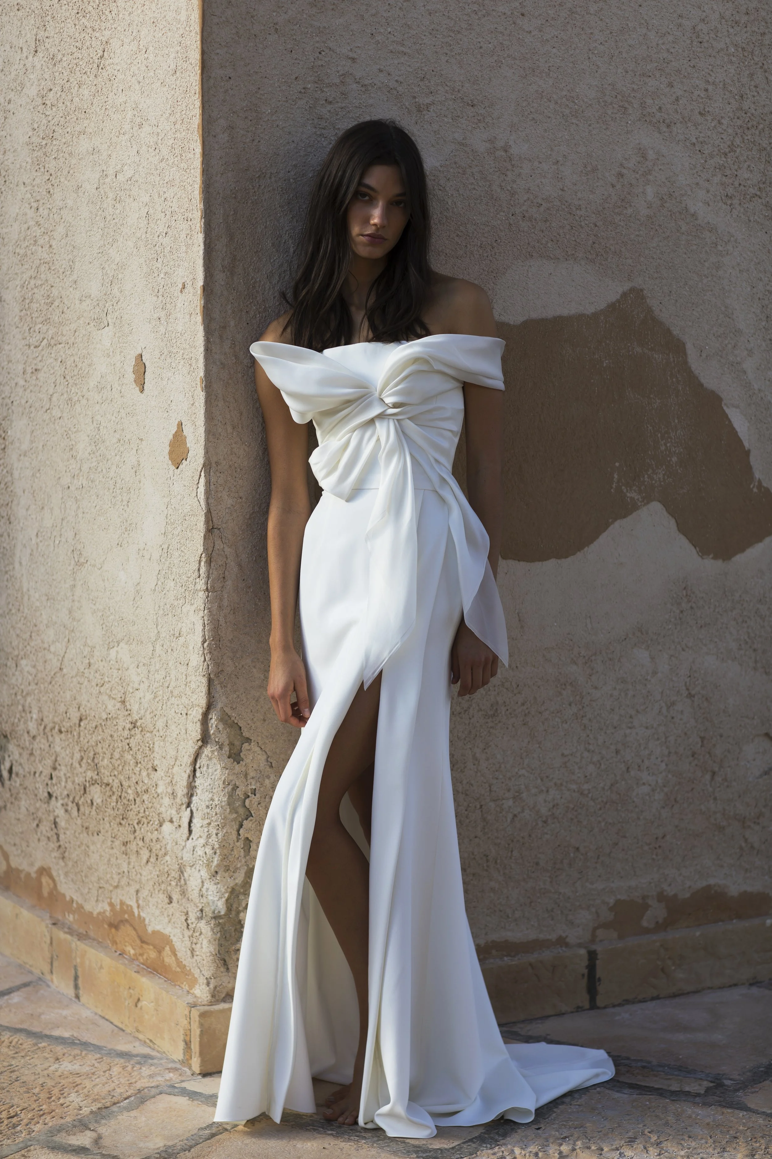 white fitted wedding dress Off White Strapless Wedding Gown w/ Sweetheart Neckline & Elegant Leg –  smcfashion.com main image 0