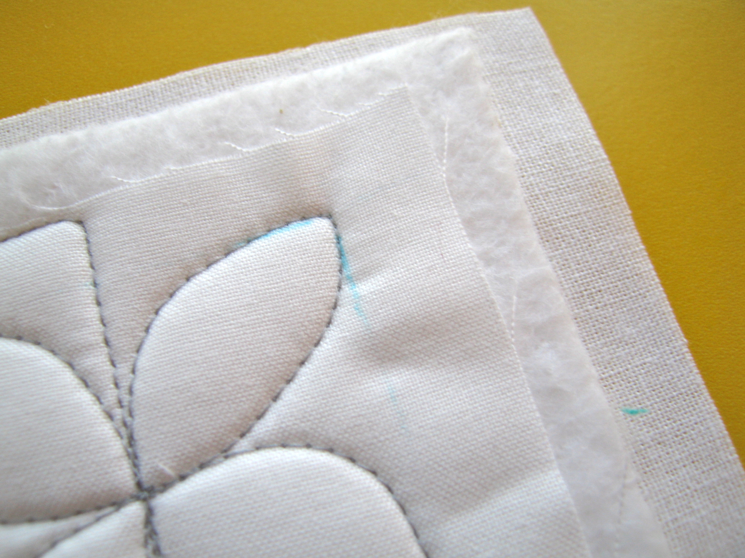 Dogwood quilting by Elizabeth Hartman. ohfransson.com