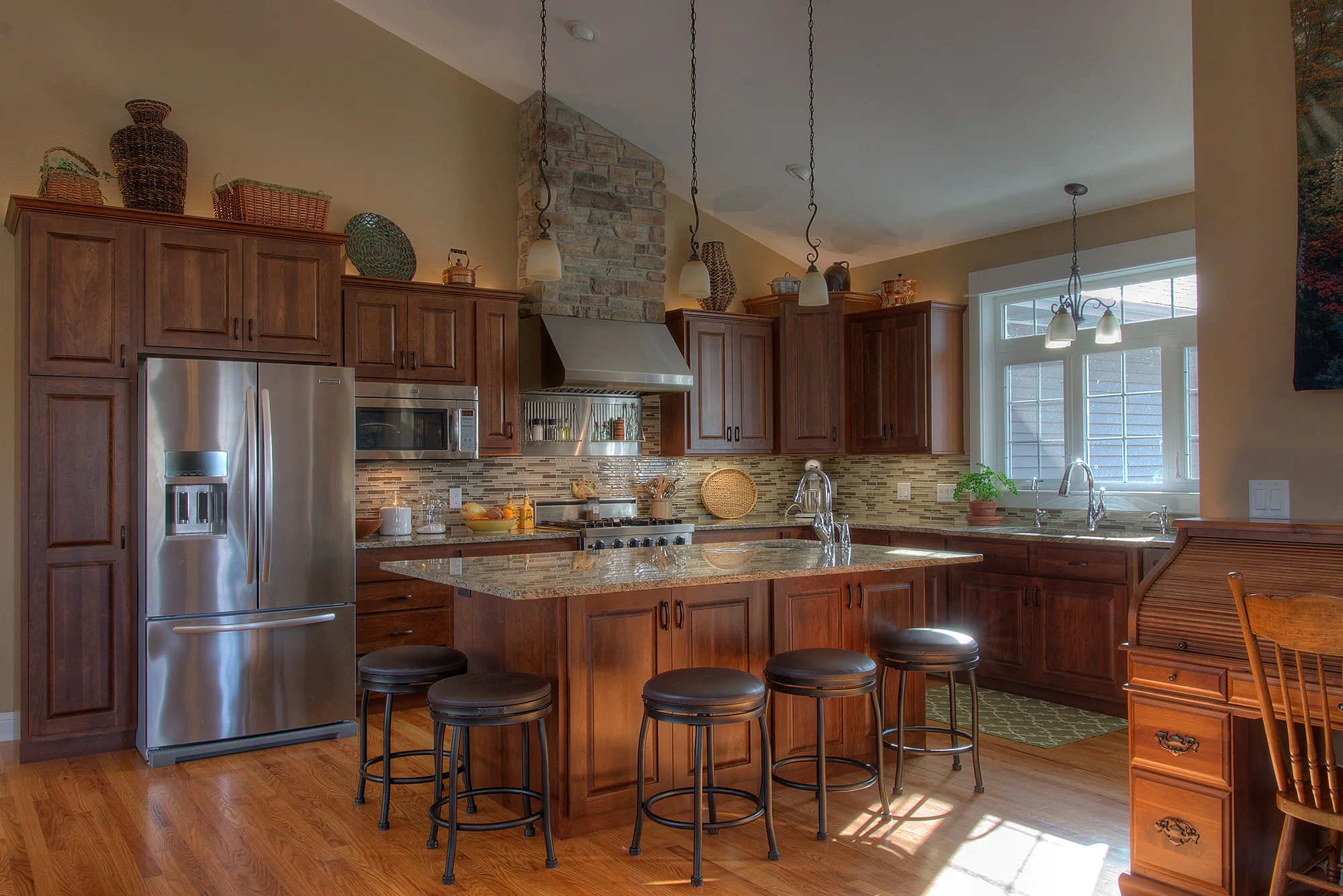 DSC_9206_7_8_tonemapped.jpg