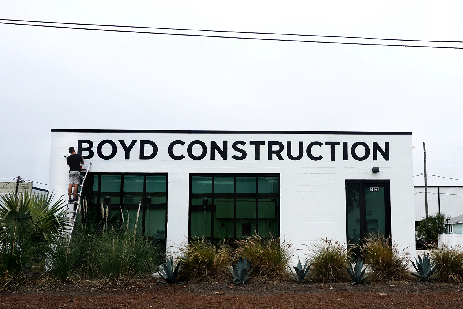 Boyd-Construction-Leo-Gomez-Studio-Hand-Painted-Sign-02.jpg