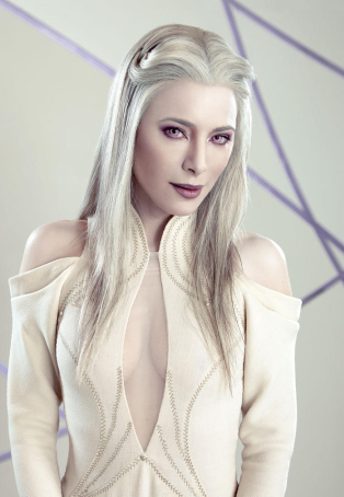 http://www.syfy.com/sites/syfy/files/styles/syfy_cast_detail_normal_1x/public/Defiance_cast_stahma_tarr.jpg?itok=IyaayDcg