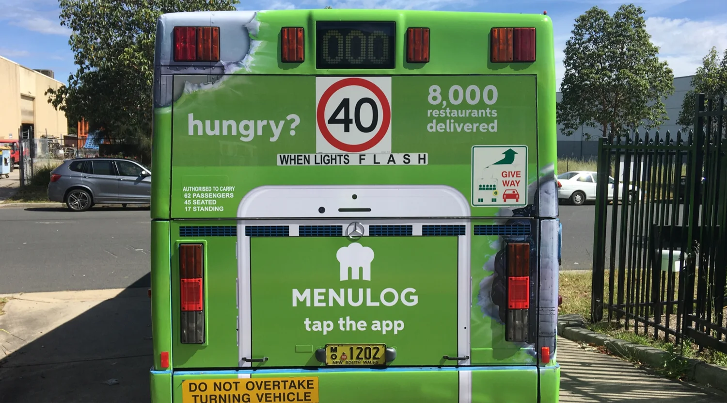 Menulog bus