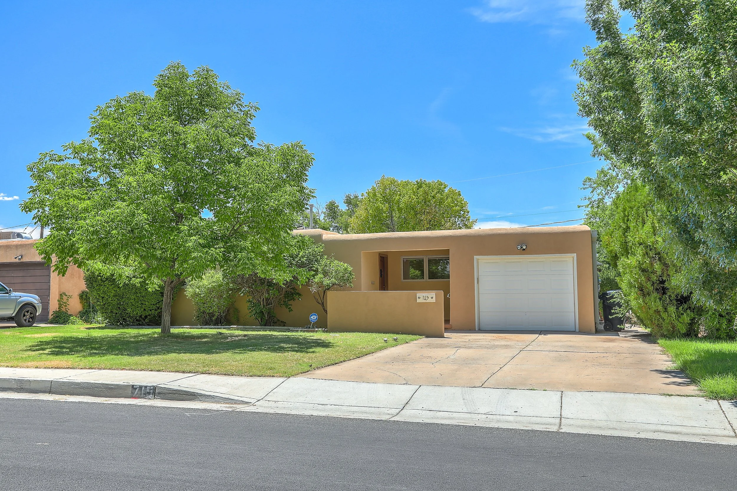 alvarado drive (1 of 45).JPG