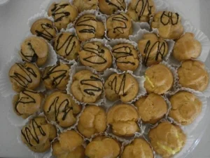 Vanilla & Chocolate Cream Puffs