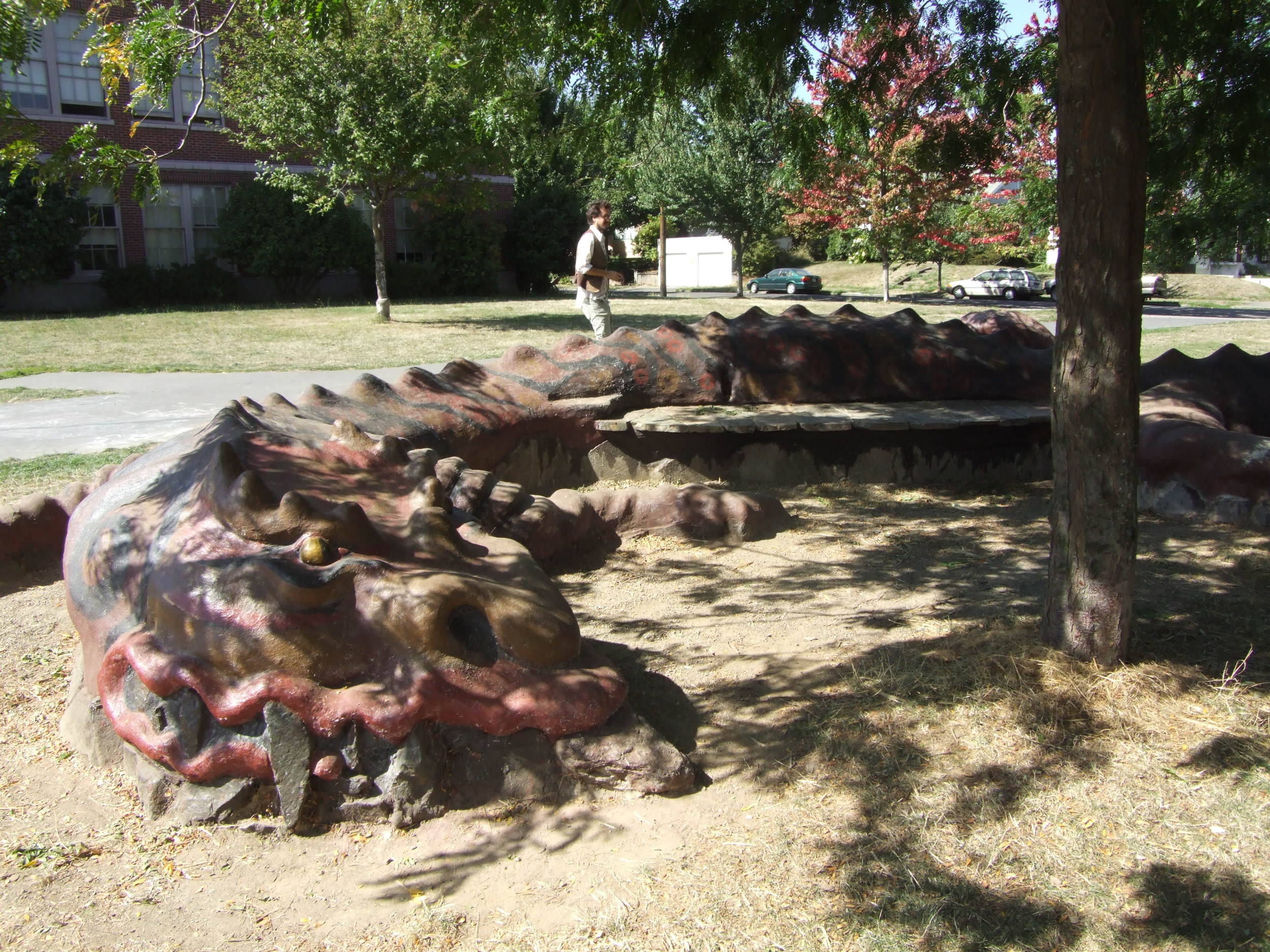 DA VINCI DRAGON BENCH (2015)