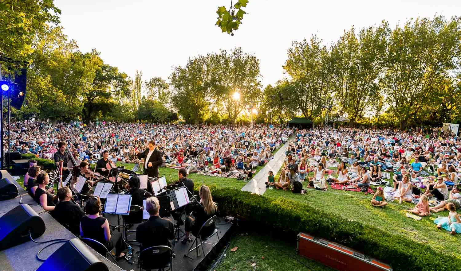 Opera2016-0054-pano.jpg