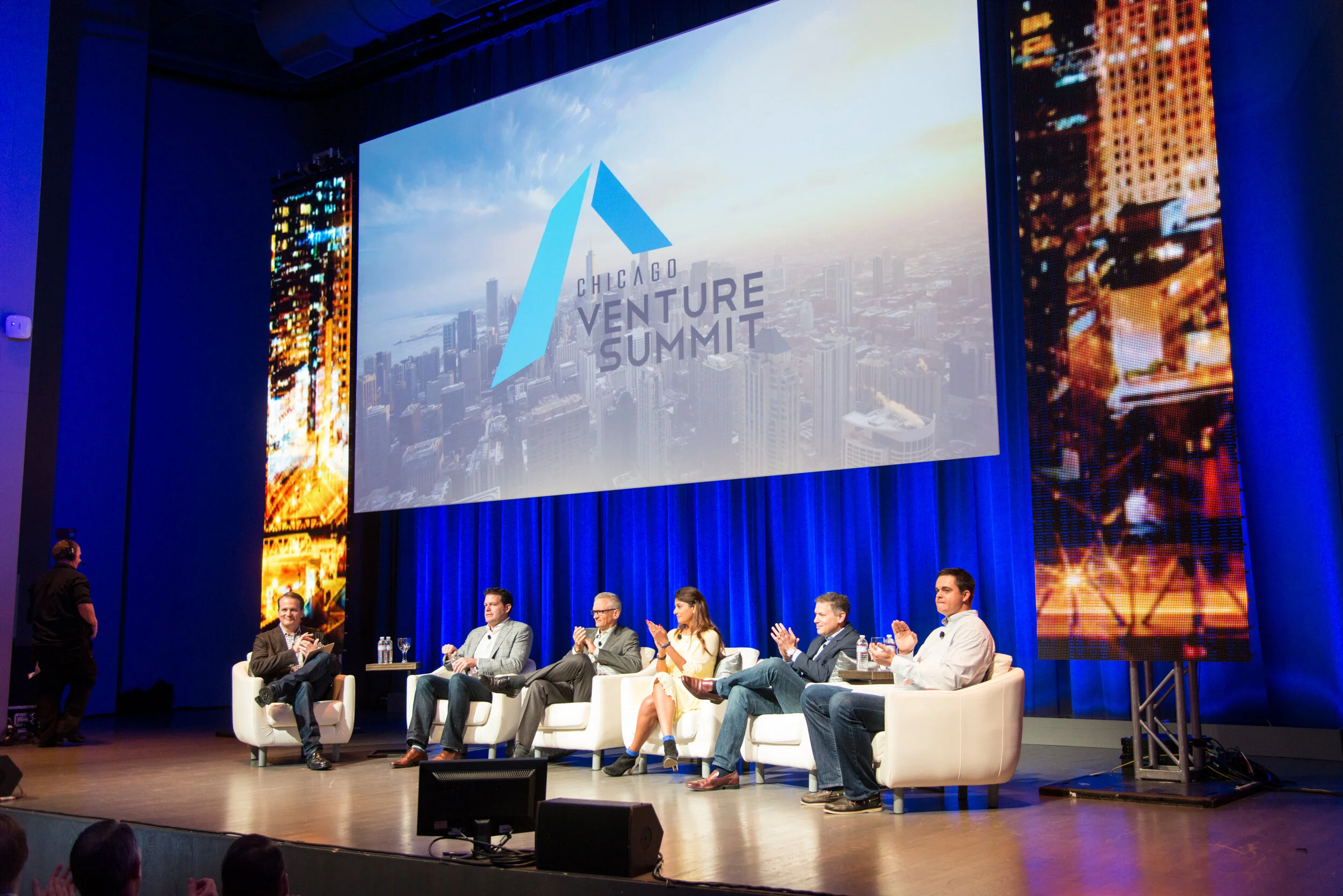 https://images.squarespace-cdn.com/content/v1/545070b7e4b03ea792c15d50/1588349278551-UKZ2XOOTMMDY7RHTJF84/chicago%2Bventure-summit.jpg
