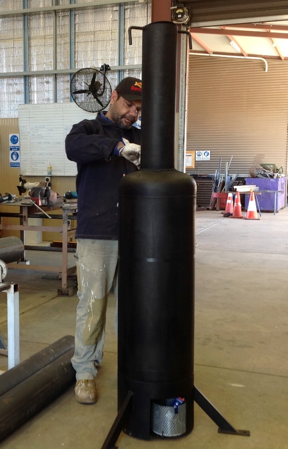 HOT WATER CHIP HEATER