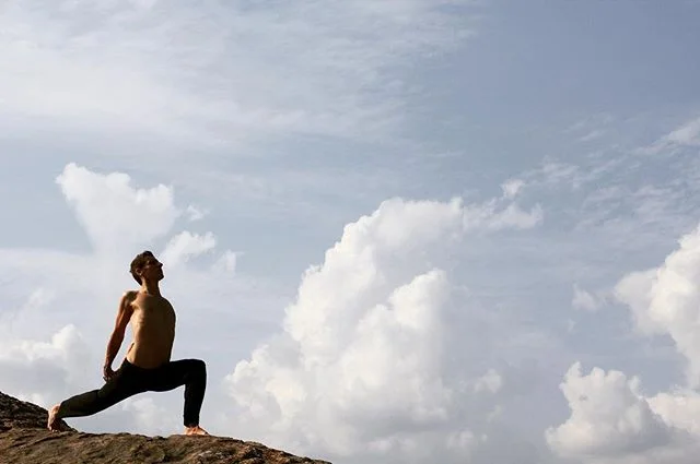.
.
Between the Heavens and Earth stands Man,
And He who holds both dear in his hands,
Through himself, transform all men
.
- daphne
.
.
.
.
.
.
.
📸 @antonjageryoga
#AlchemyofLife #naturespeaks #routesofyoga #poetry #yoga