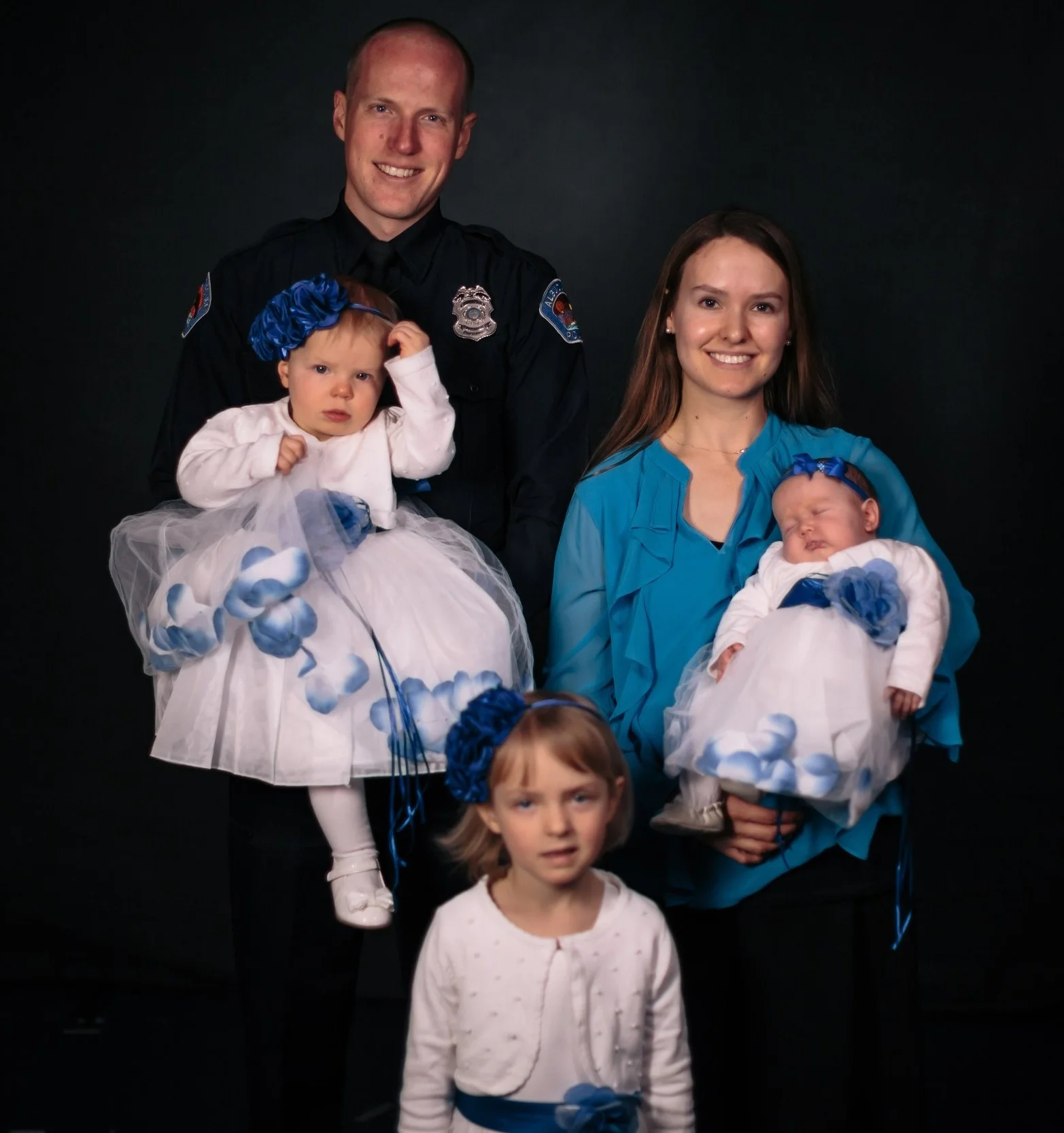 Police_Officer_Ryan_Holets_%2825103718567%29.jpg