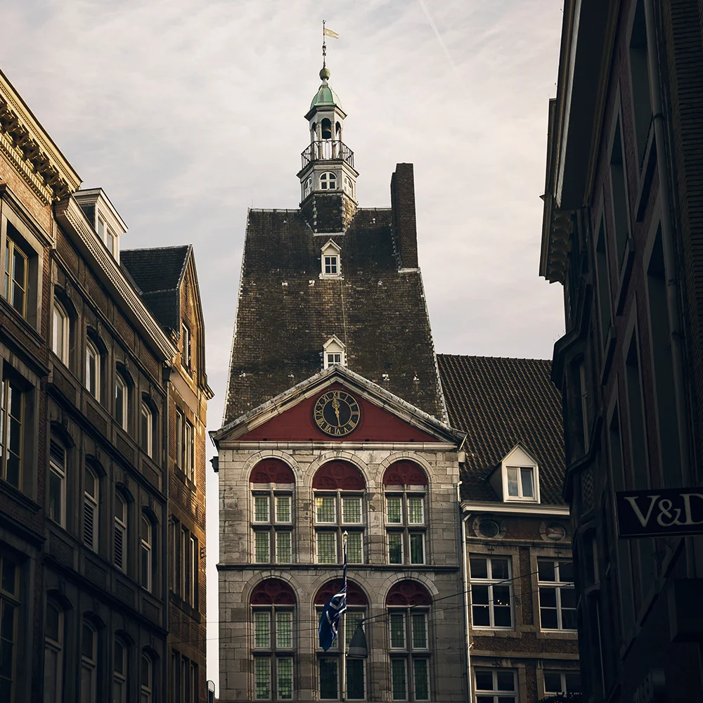 maastricht-dinghuis-vvv-visitor-center.jpg
