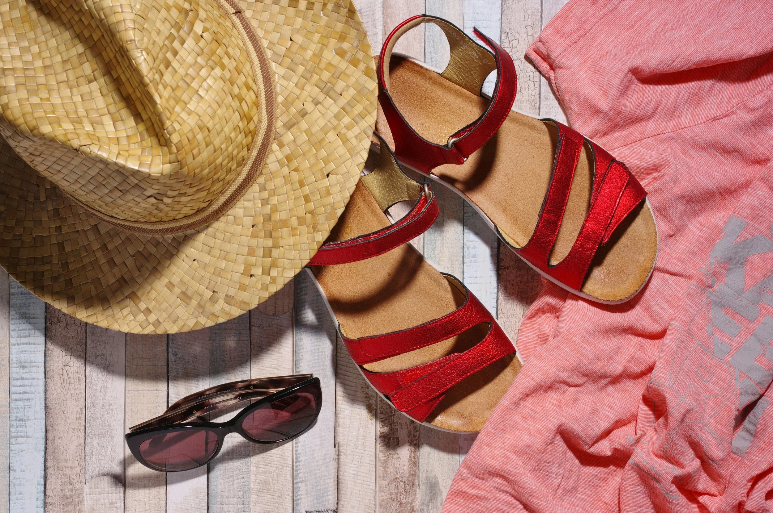 LADIES CLOTHES &amp; ACCESSORIES SWAP
