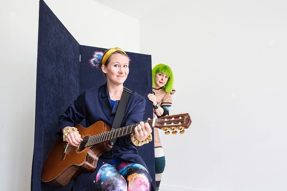 Rymdrytmik med Pax och Karin