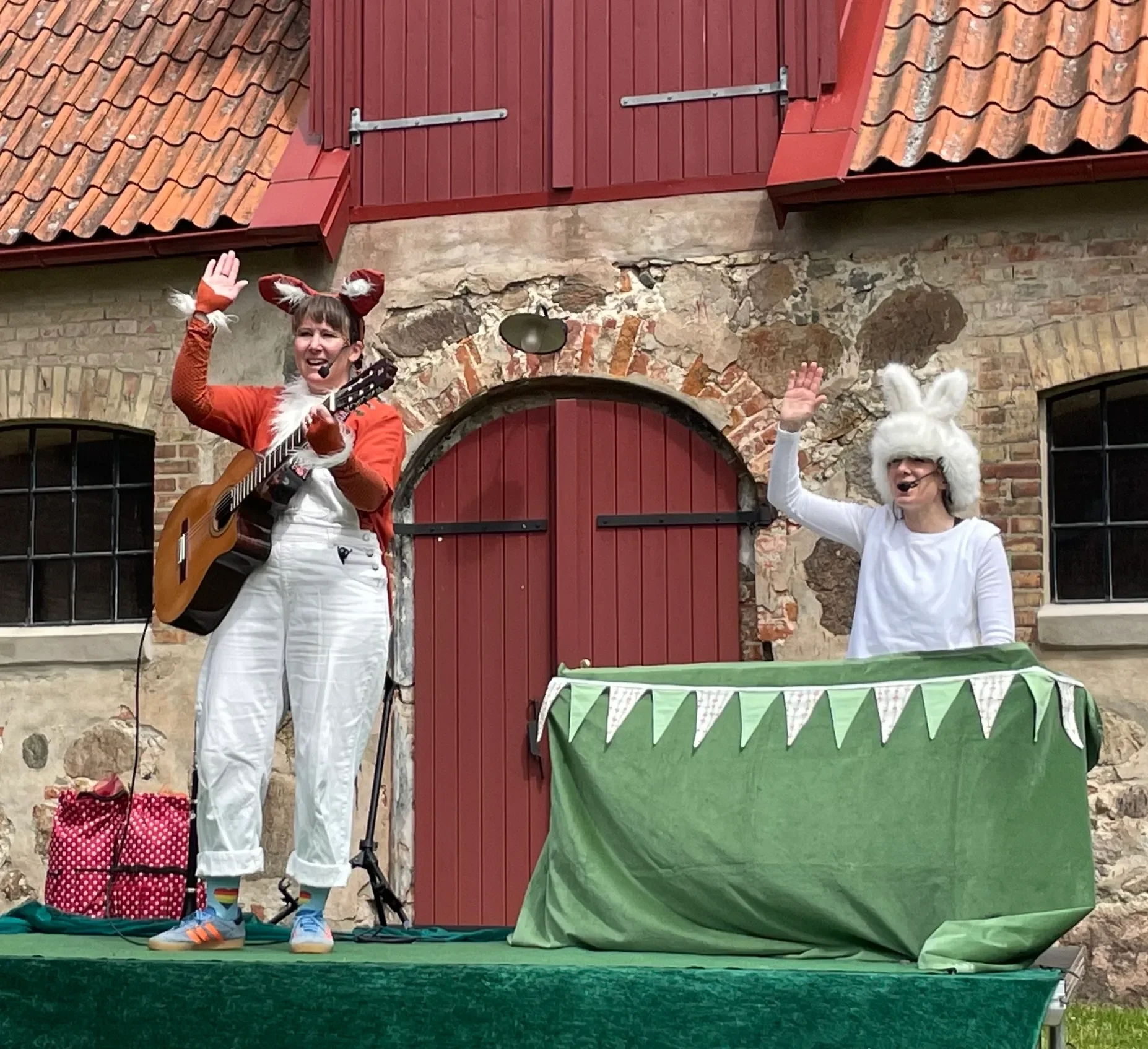 Räven och Kaninens Hoppalångkallsång