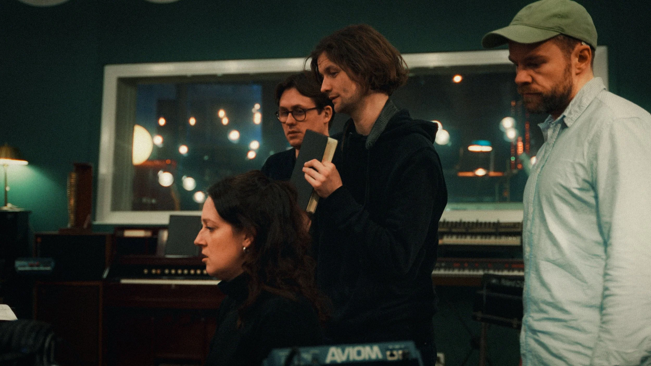 HANNES BENNICH I STUDION MED NYTT MATERIAL OCH KOMMANDE KONSERTER