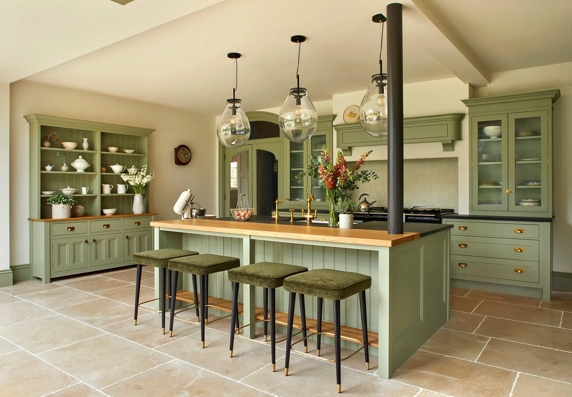 Interiors by Laura Passey https://www.laurapassey.com/