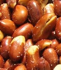 red skin peanuts salted closeup.jpg