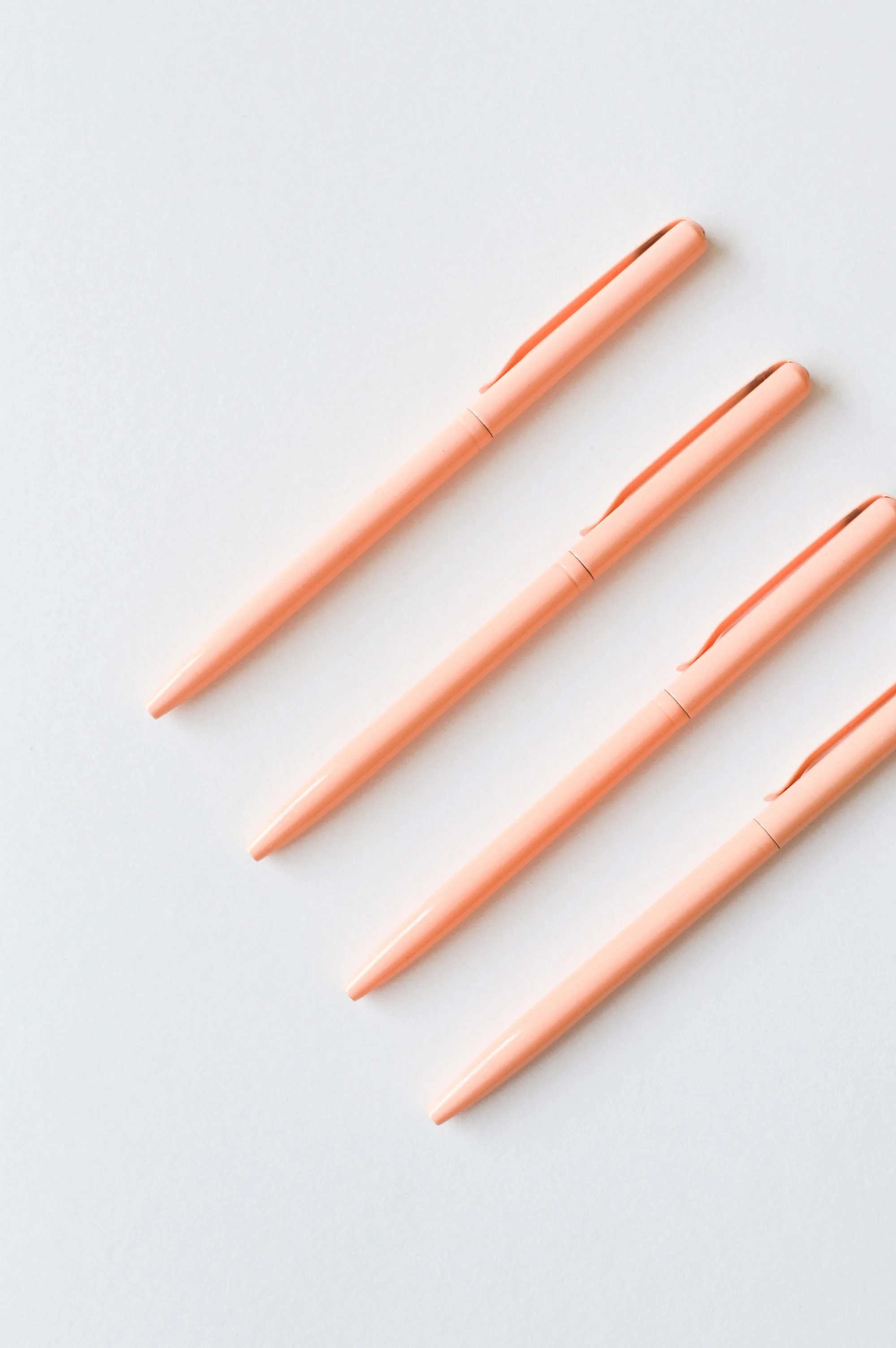 Quill-London_Delfonics_Slim-Line-Pen_Coral.jpg