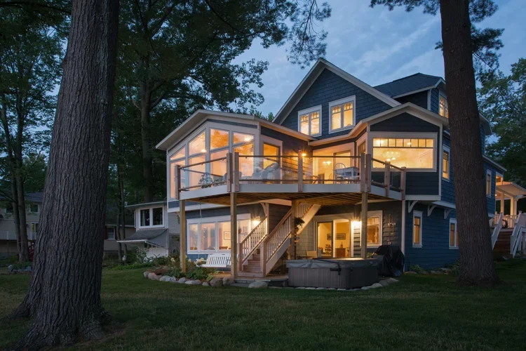 S Elk Lake Home