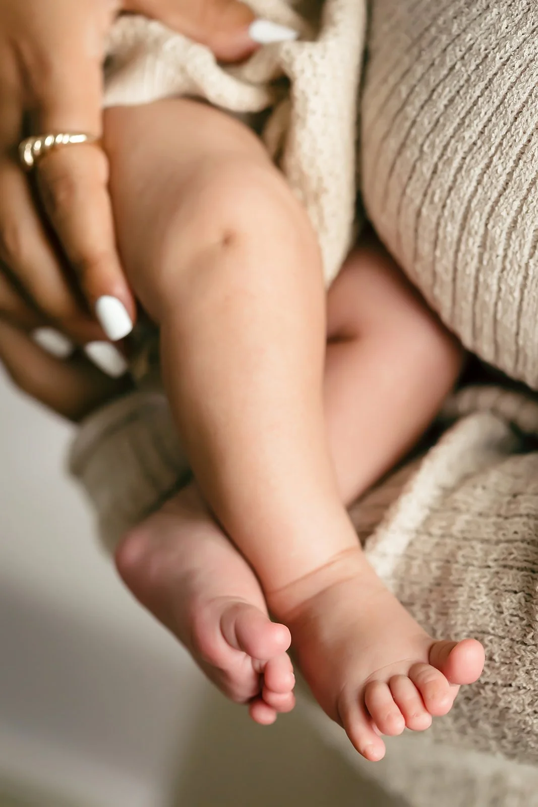 Newborn-Lifestyle-Photographer-Squamish-AshleyDrodyPhotography.jpg