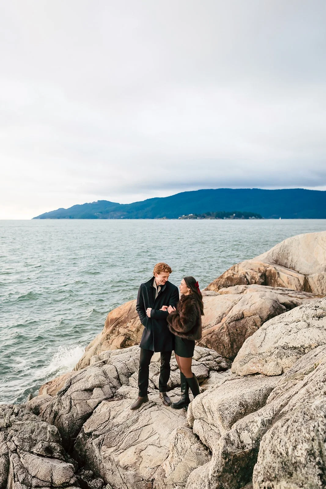 Ocean-Proposal-Photographer-Sea-to-Sky-Squamish-AshleyDrodyPhotography.jpg