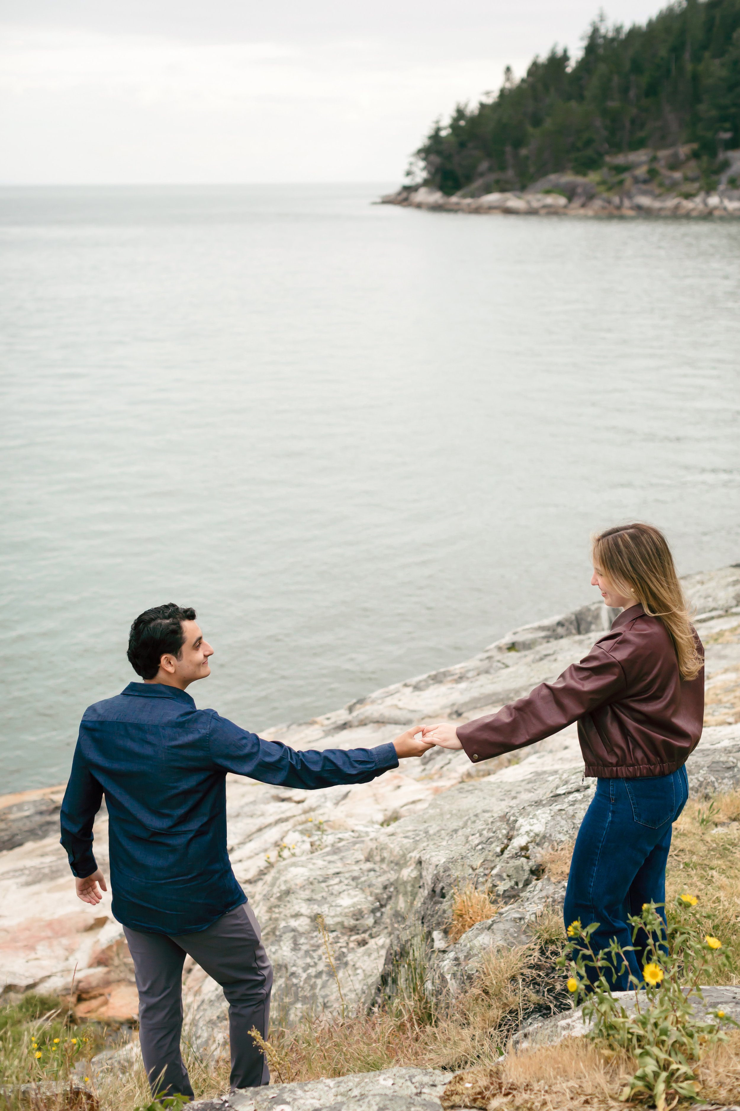Marriage-Proposal-Photographer-Vancouver-AshleyDrodyPhotography-Coastal-Engagement.jpg