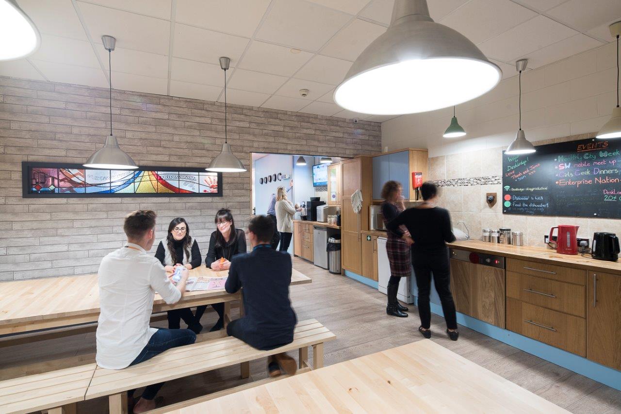 DeskLodge+Bristol+-+151+-+2321+mikekear.com.jpg