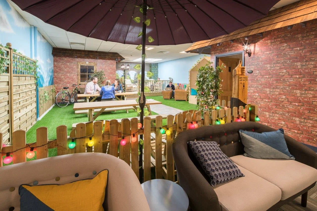 DeskLodge+Bristol+-+026+-+2060+mikekear.com.jpg