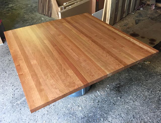 1.5&quot; thick Cherry island top