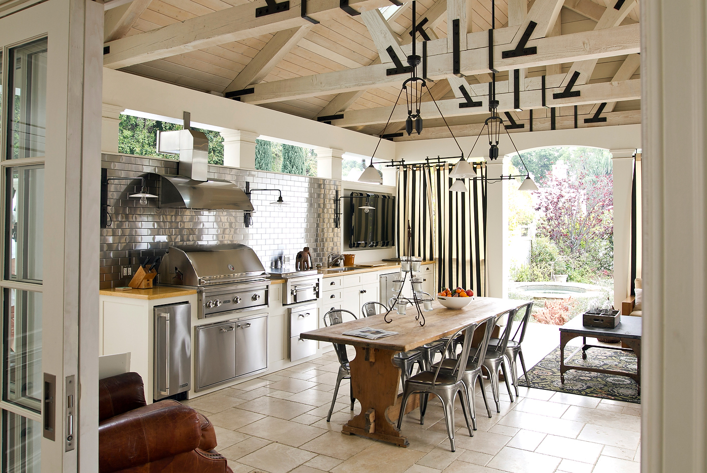 kitchen-outdoor-01.jpg