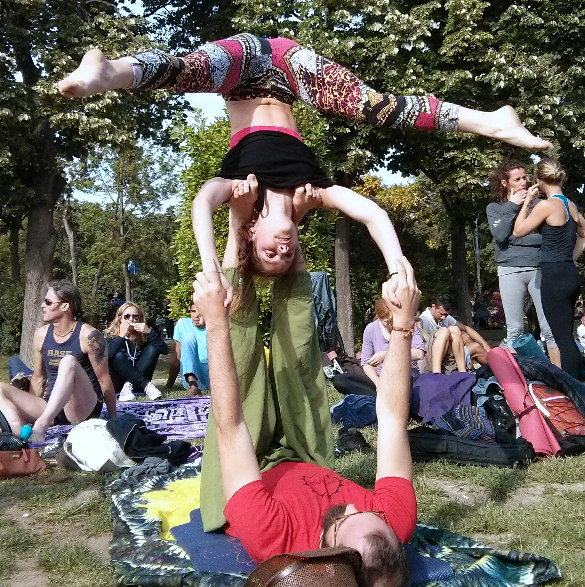 Yoga som får tankarna att flyga och kroppen att pysa