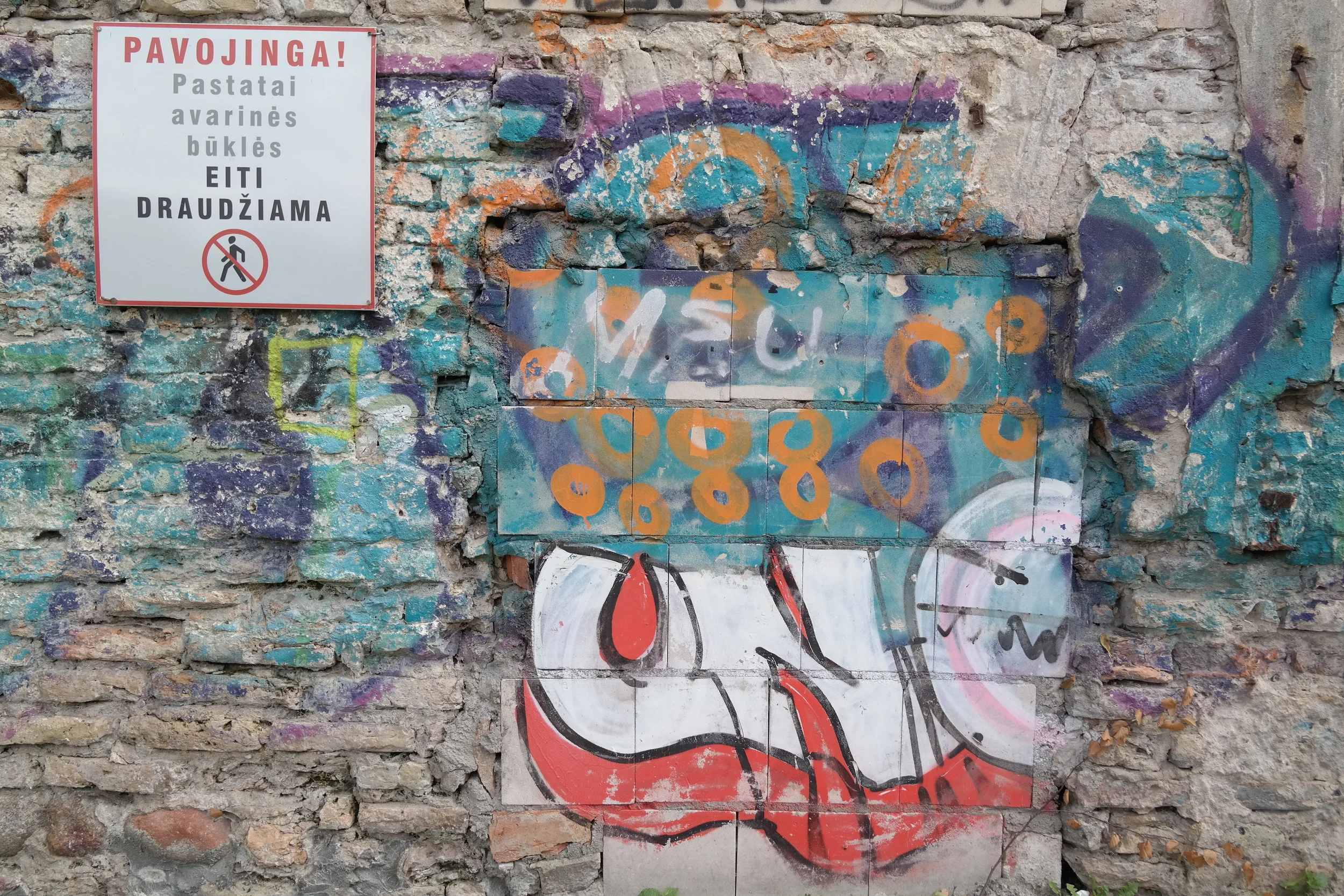 Kärlek och konstnärer i Vilnius alternativa kvarter Uzupis