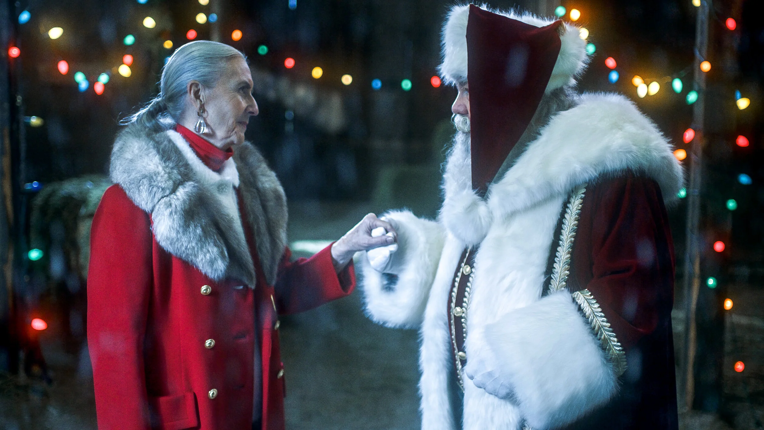 Mrs Claus (Irene Slater) sending off Santa (Keith Alton)2.jpg