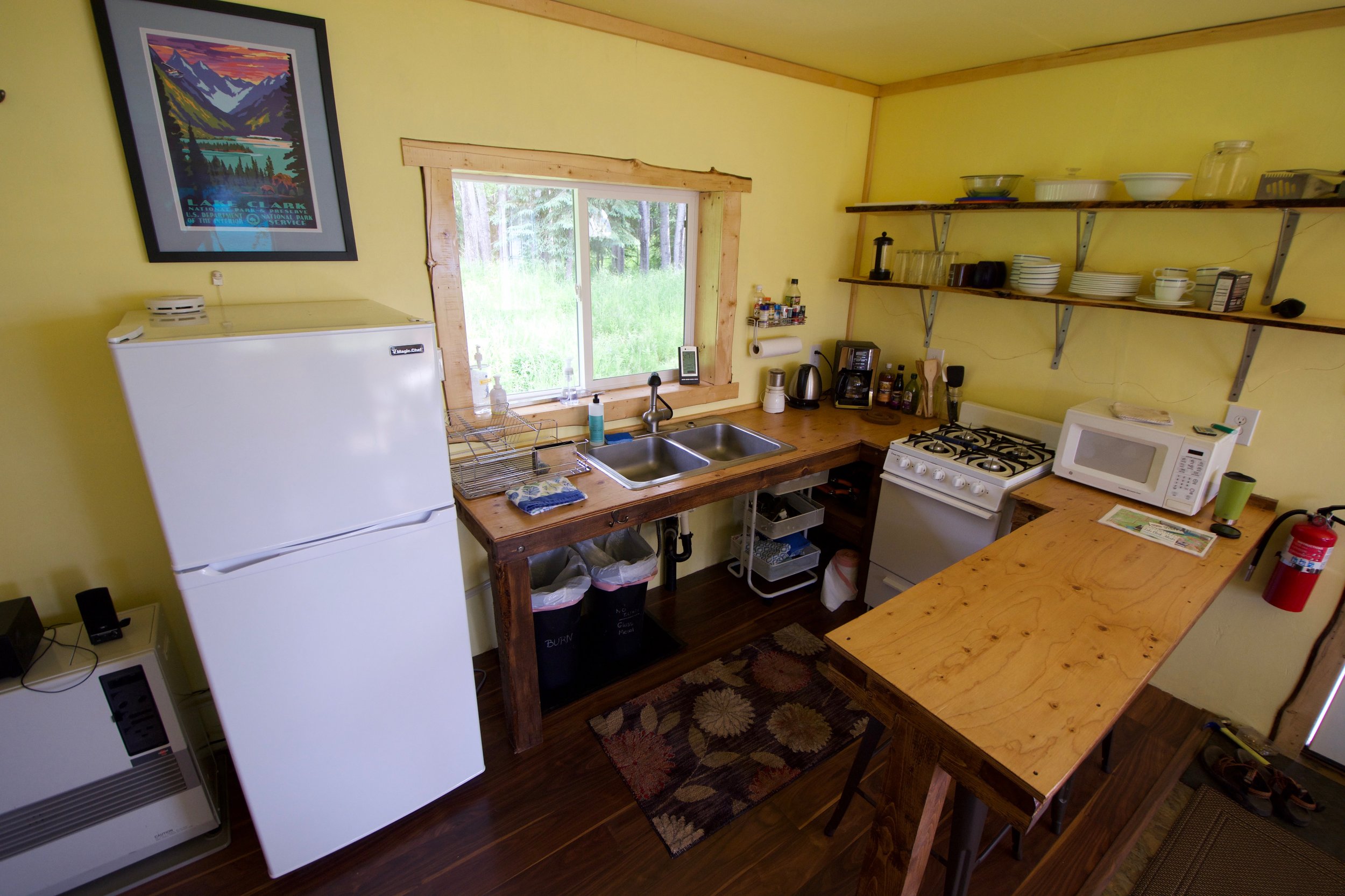 Port-Alsworth-Alaska-Lodging_Cabin-Lake-Clark.jpg