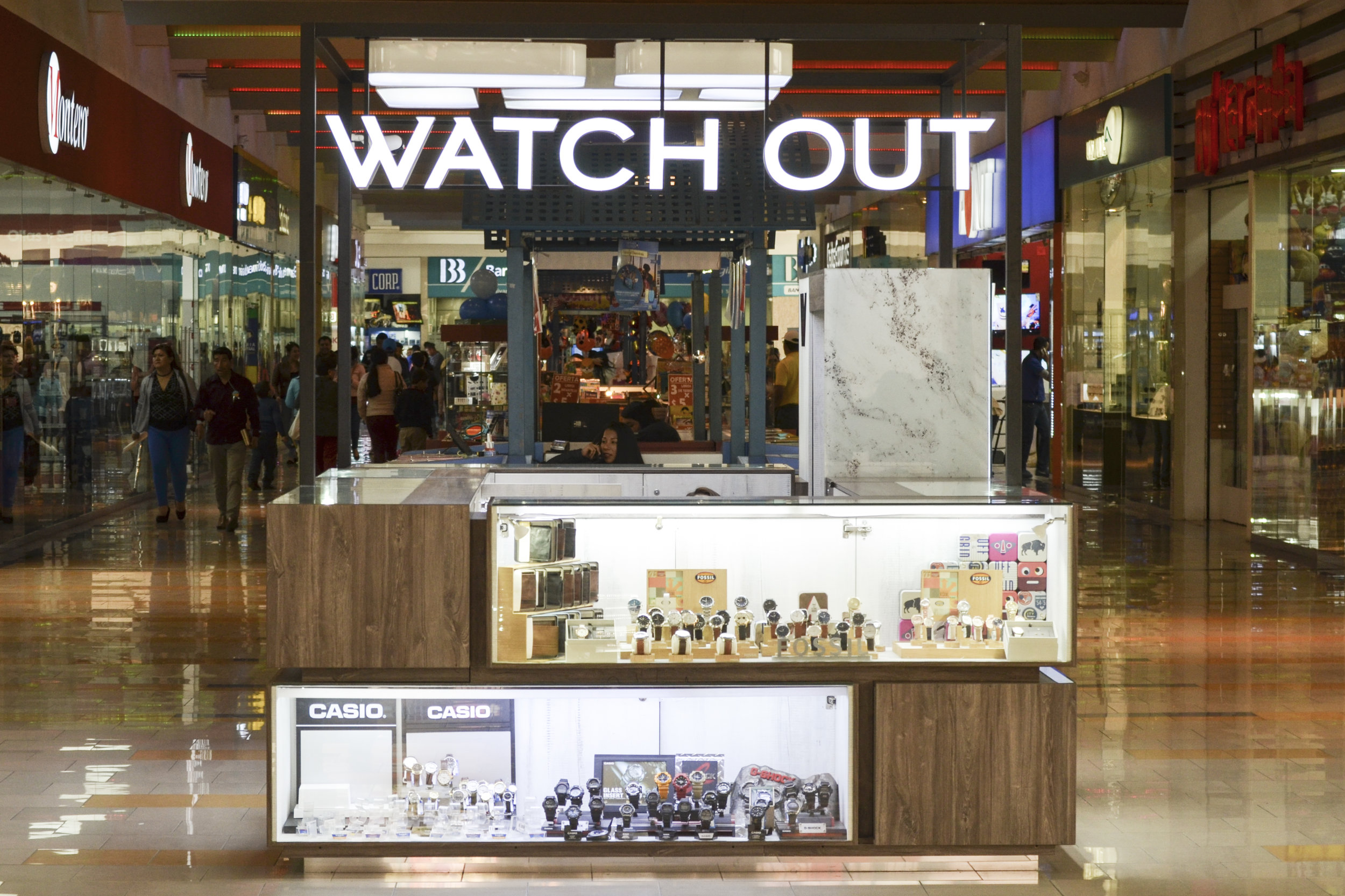 BLK-Watch OUT QCSur30.JPG