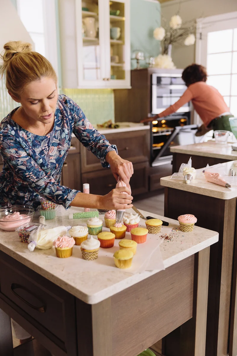 CLIENT: KraftMaid / Lisa Schrag Productions PHOTOGRAPHER: Adam Bove