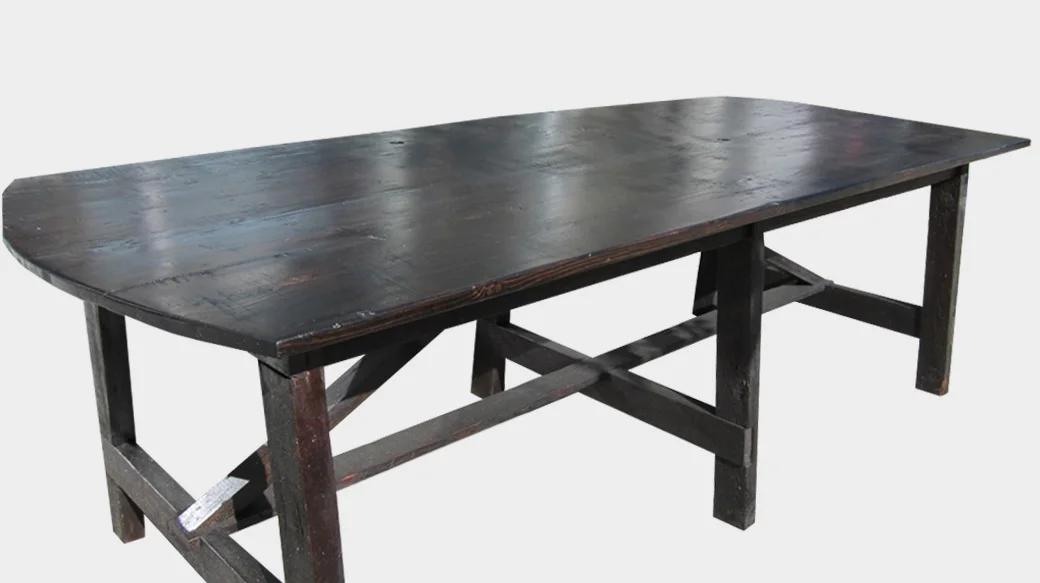 gustav table.jpg