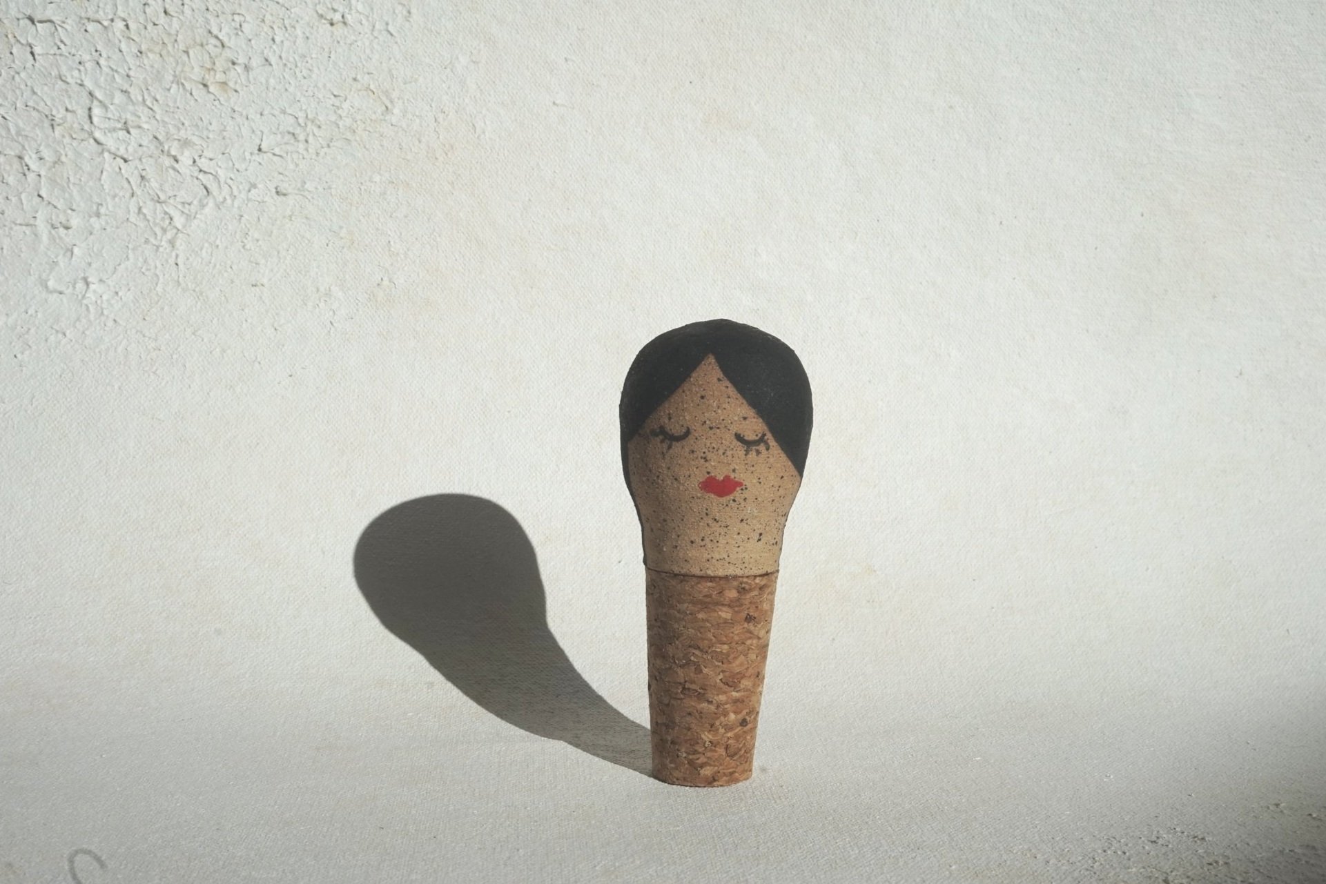 lady wine stopper 3