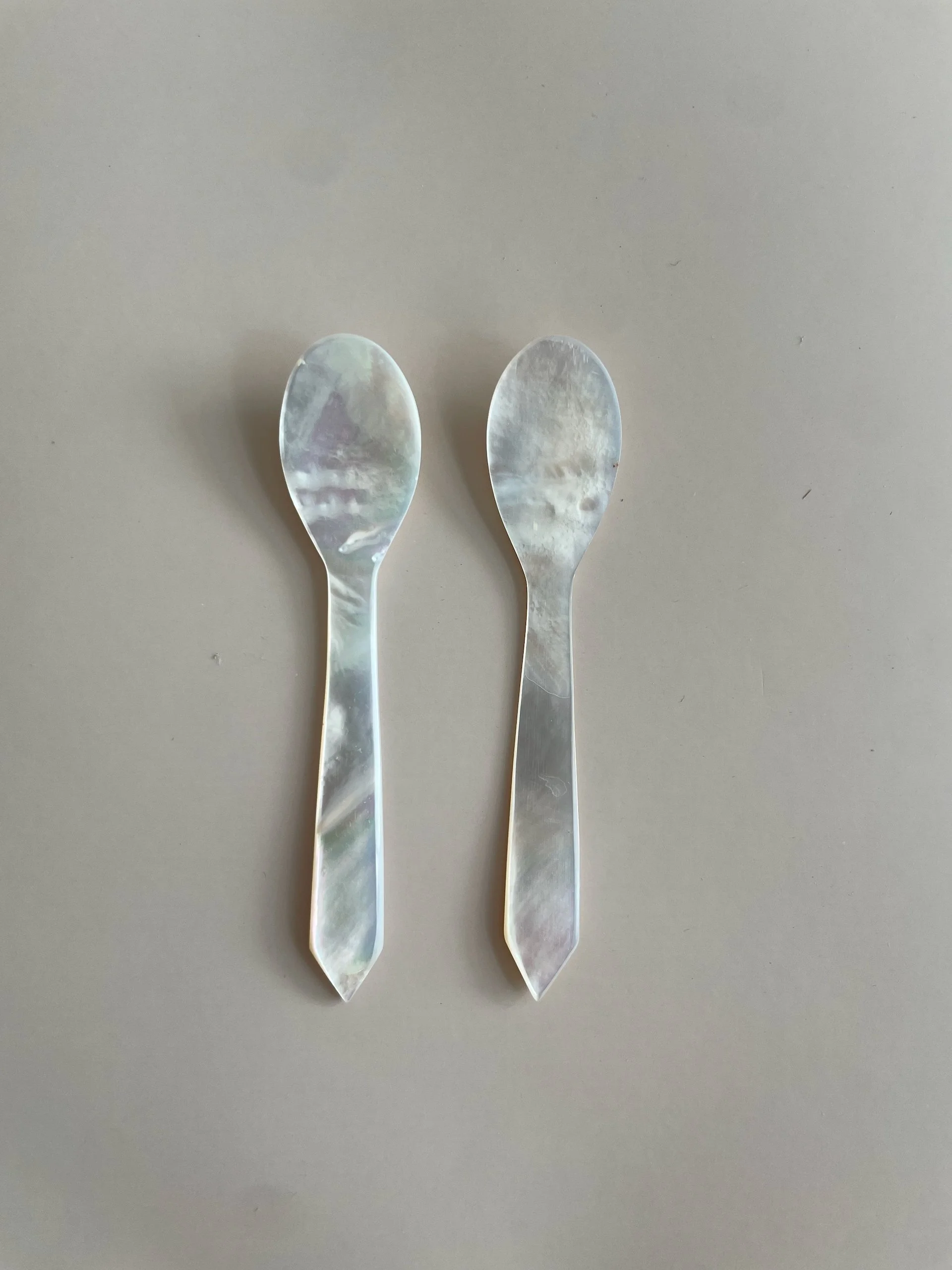 Mother of Pearl Condiment Spoon, 4"