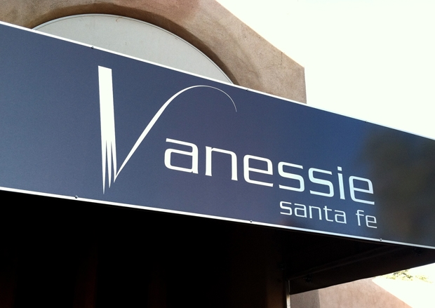 Vanessie-sign.jpg