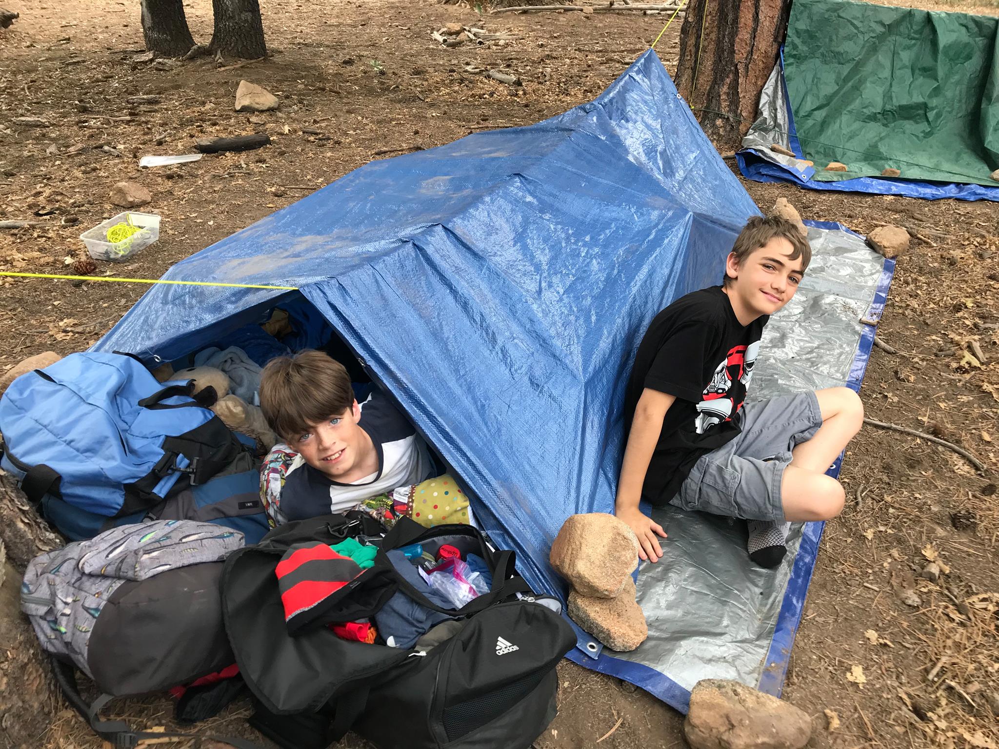 enfants Adventure Sleepover camping militaire Dôme Tente & sac de couchage 