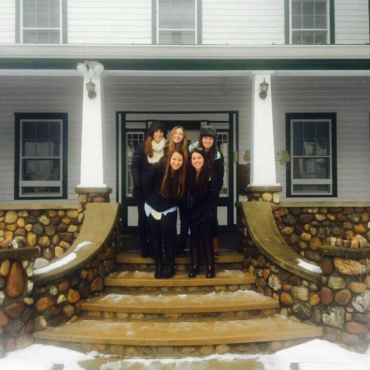 Front: Amanda and Stacey Back: Alana, Hailey and Maddie 