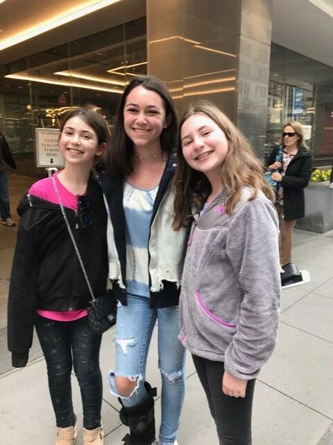 Georgie, Cassidy, Vivi
