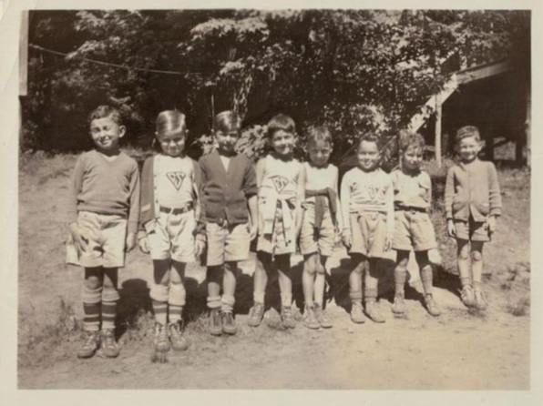  1933— “Pioneer” Division Before the move to Elizaville, shorts with belts, triangle “CS” in white on green (not green on white), and “sensible” walking shoes. 