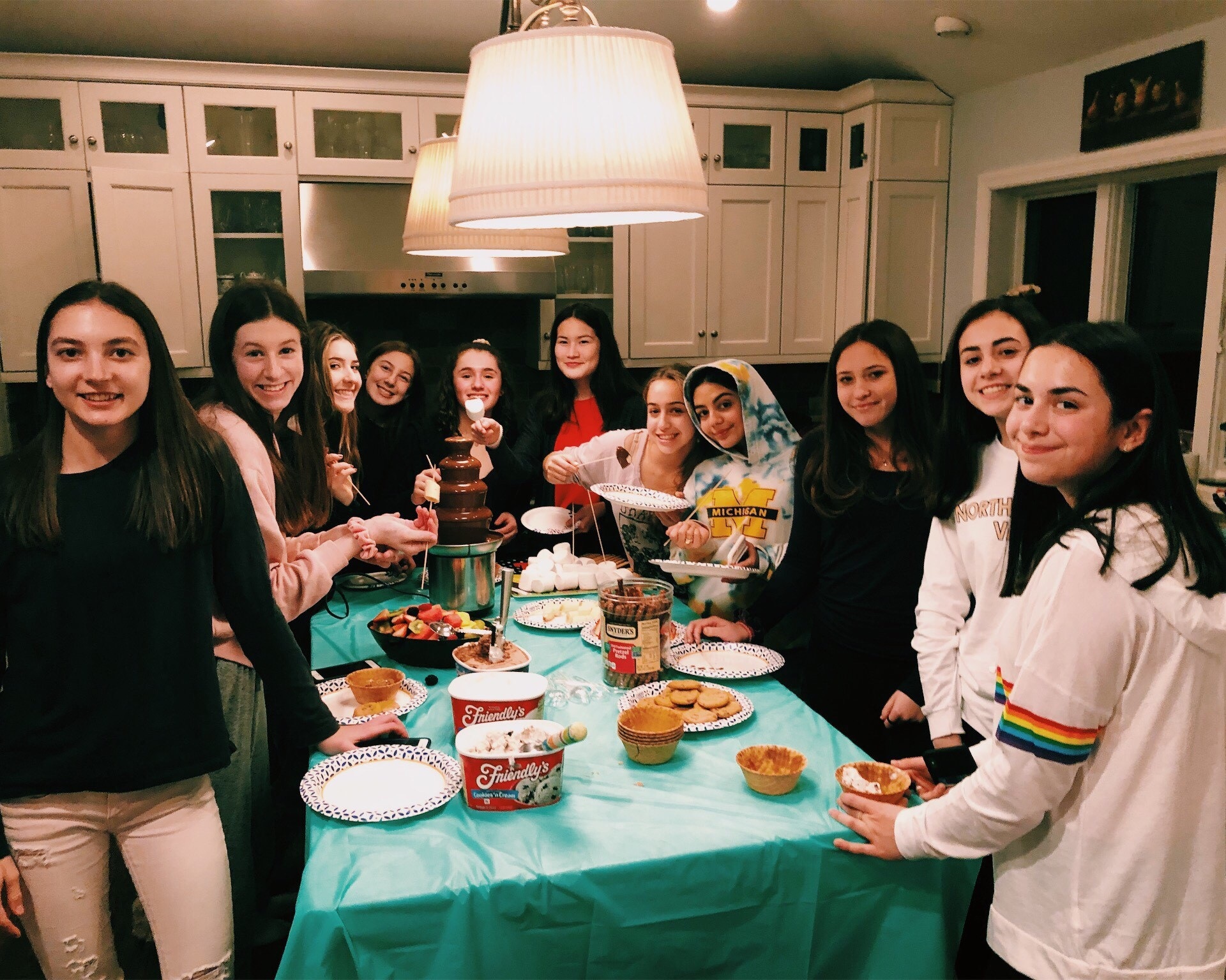 Seniors breakfasting at Allie Putzker's