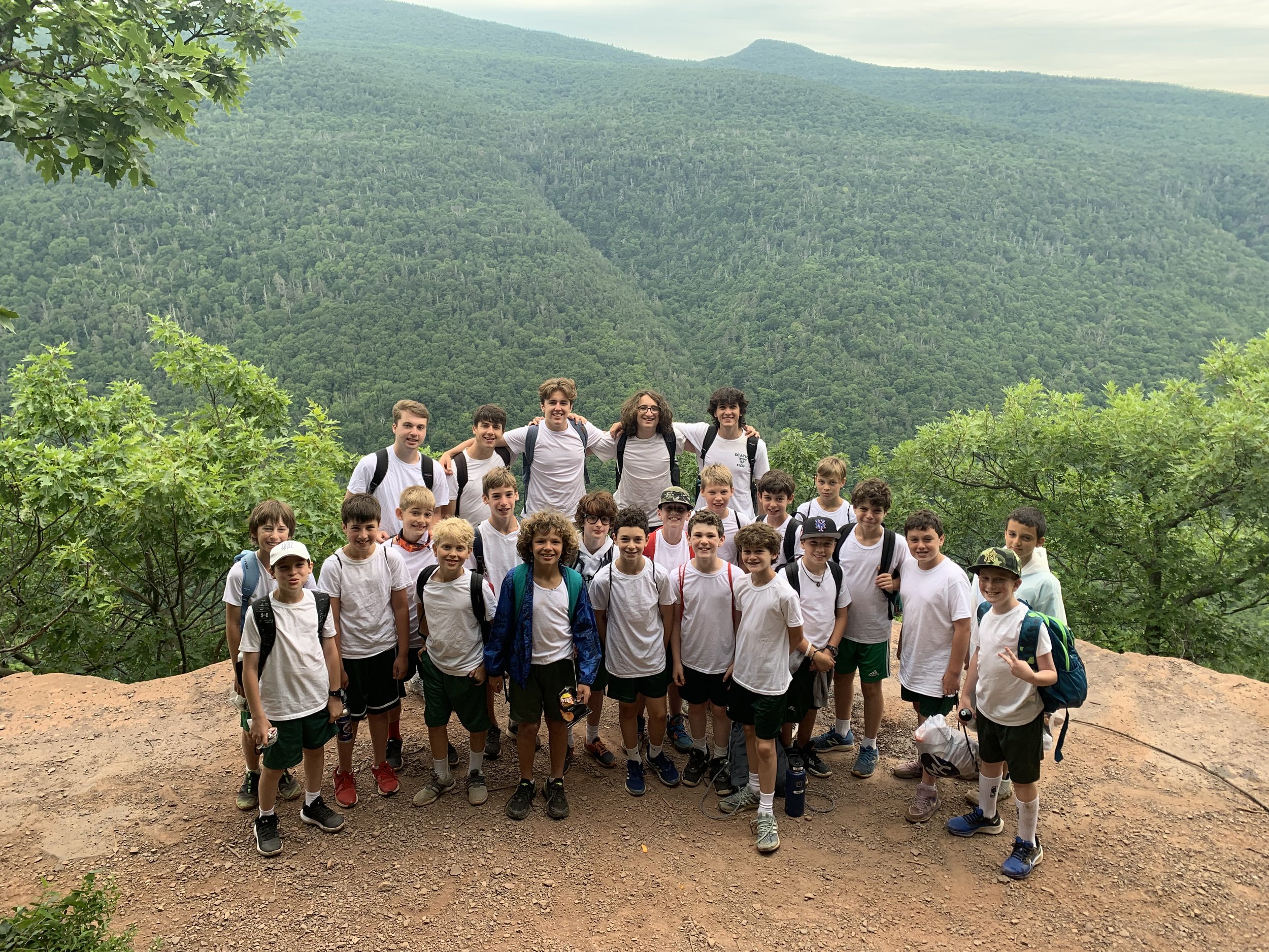 Sub-Juniors hike to the top of Inspiration Point in the Catskill Preserve