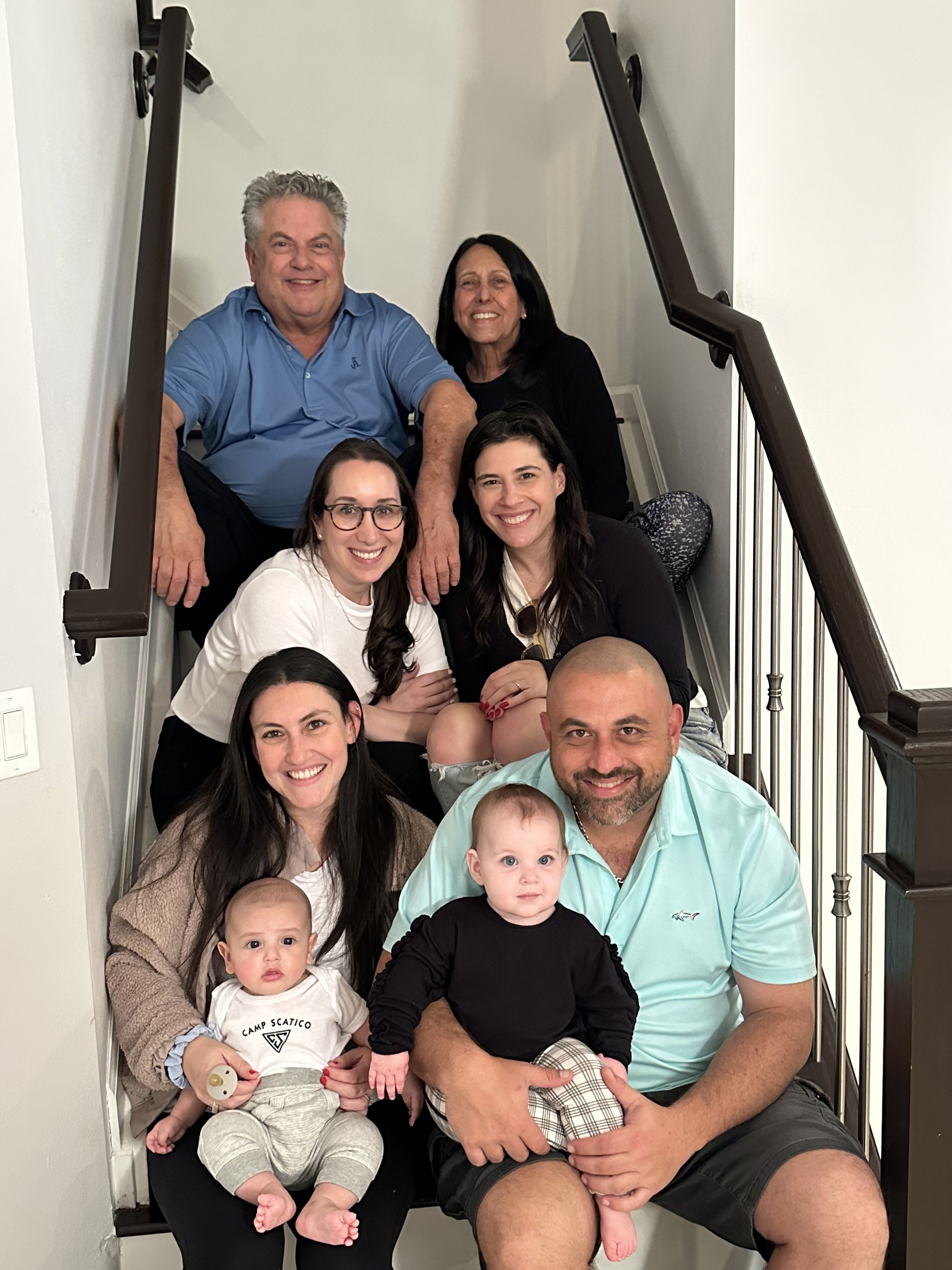  Boca Raton in January. When Robyn Mohr and Stefanie Bukantz (middle row) visited their bunkmate Jenni Levine, Jenni’s parents (Chas and Ellen) and brother Jason joined—along with the next generation, Harrison and Maddie. 