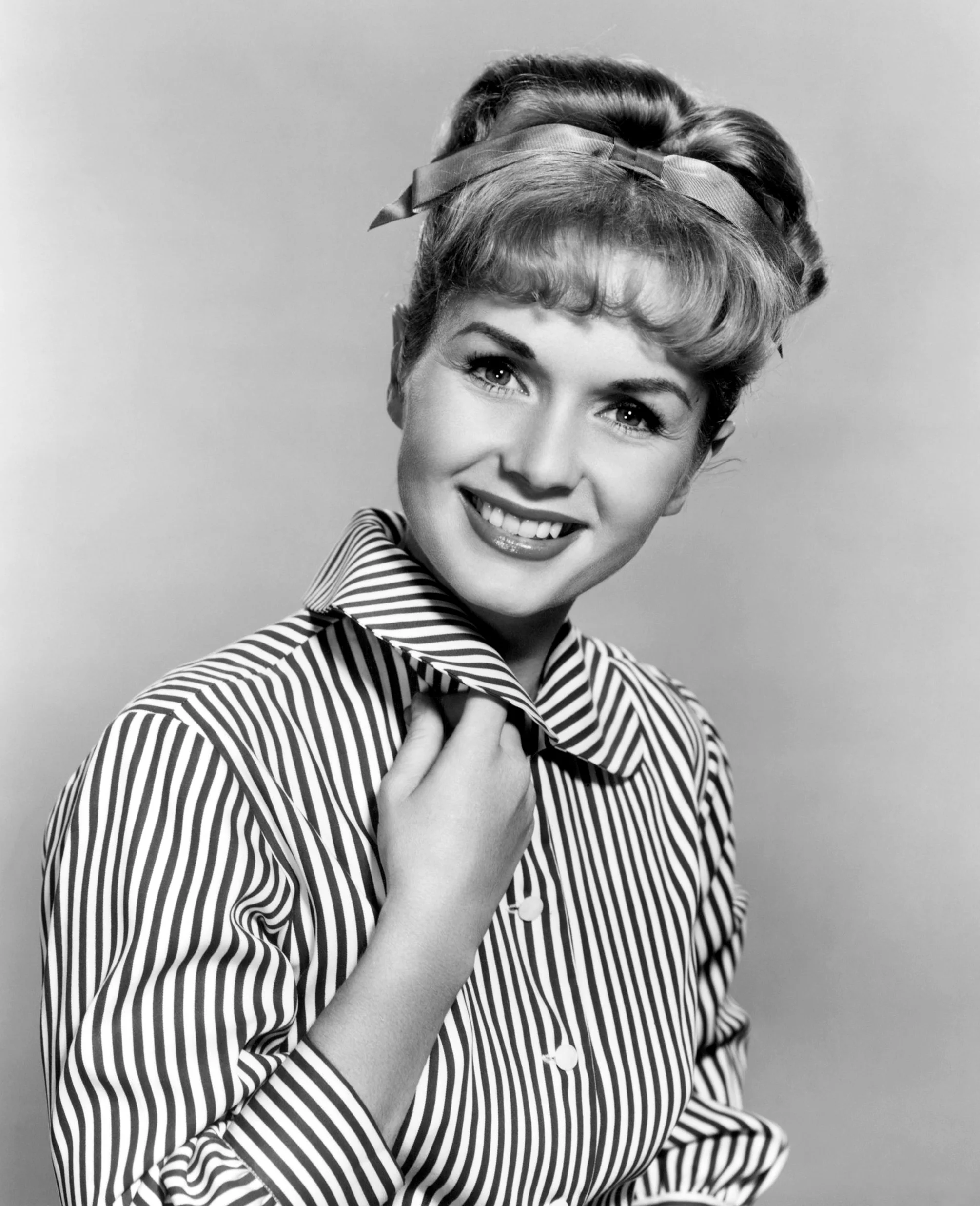 Debbie Reynolds - Mason Report®.jpg