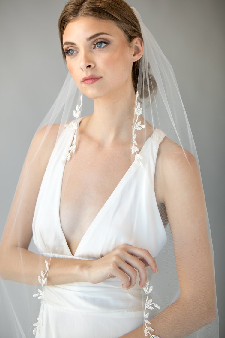 Simple bridal veil, Narrow wedding veil - JANE
