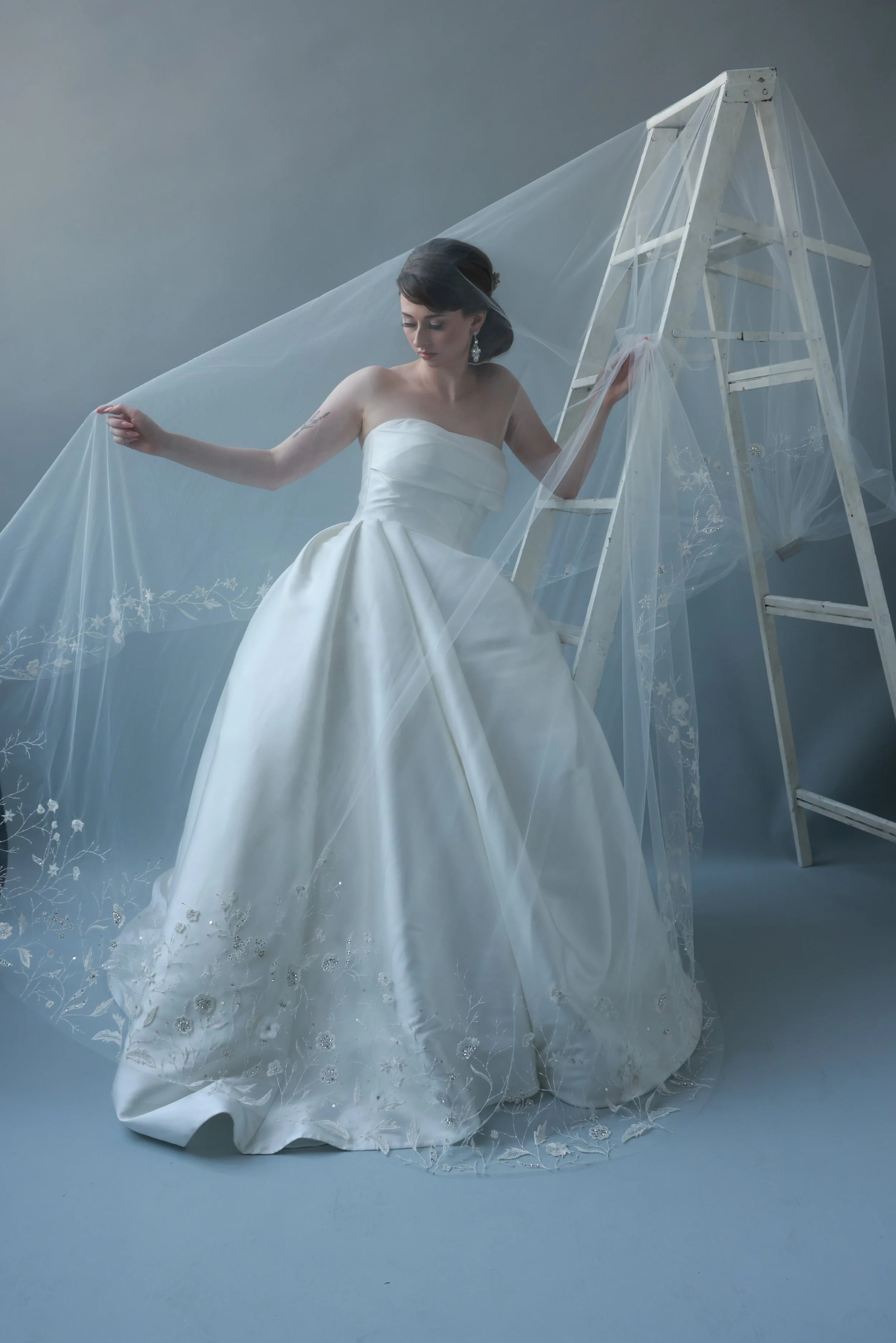 justine m couture - blanche veil 144l u cut 2.JPG